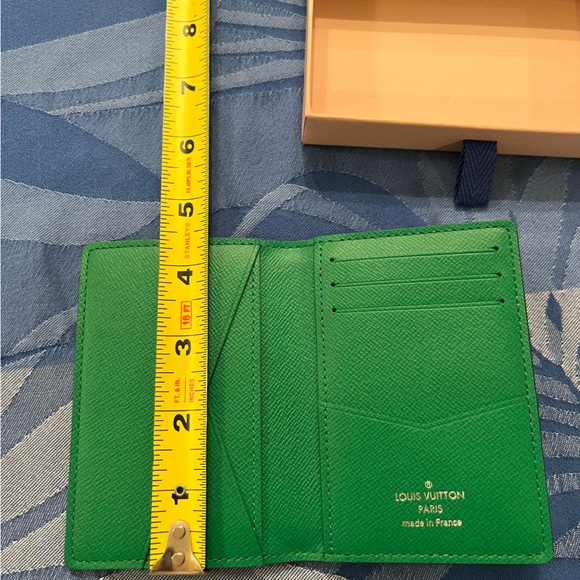 Louis Vuitton green tiagarama green pocket organizer NEW - Picture 6 of 13